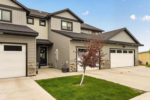 5205 Harvest Square Pl Nw, Rochester, MN, 55901-6040 | Card Image