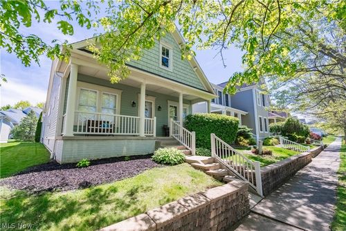 5263 Frederick St, Barberton, OH, 44203-3950 | Card Image