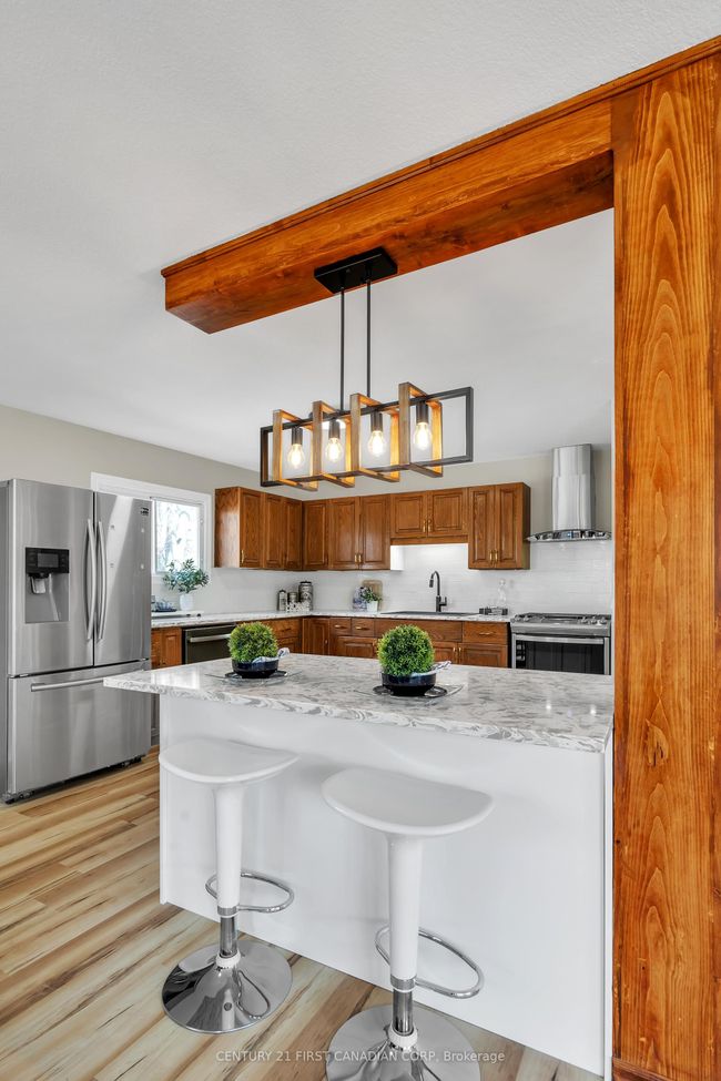 180 Gammage St, House other with 5 bedrooms, 2 bathrooms and 2 parking in London ON | Image 17