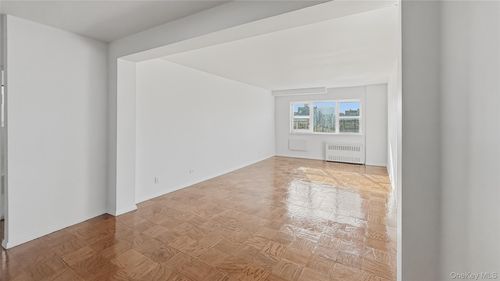 6j-3240 Riverdale Ave, Bronx, NY, 10463-3639 | Card Image