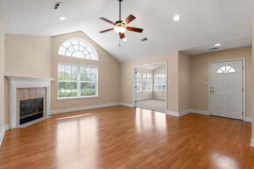 2434 Baskette Way, Chattanooga, TN, 37421-7609 | Card Image