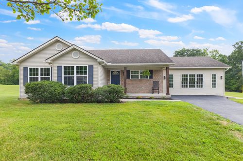 1001 Honeysuckle Court, Berea, KY, 40403 | Card Image