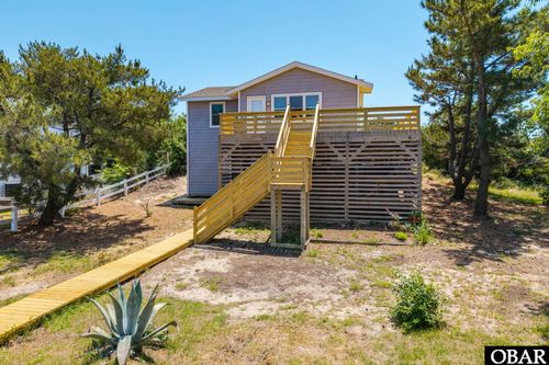207 Albacore Dr, Nags Head, NC, 27959-9610 | Card Image