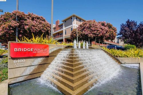 apt-3220-6400 Christie Ave, Emeryville, CA, 94608-1036 | Card Image