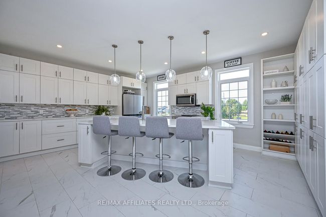 2064 Rosedale Road N, House other with 3 bedrooms, 3 bathrooms and 6 parking in Montague ON | Image 17