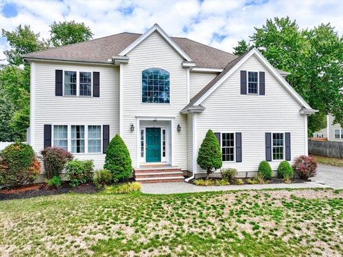 45 Lowell Rd, North Reading, MA, 01864-1637 | Card Image