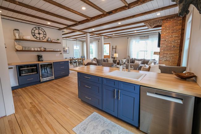 104 Main St, House other with 4 bedrooms, 5 bathrooms and null parking in Ludlow VT | Image 12