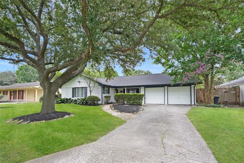 9535 Meadowbriar Ln, Houston, TX, 77063-3812 | Card Image