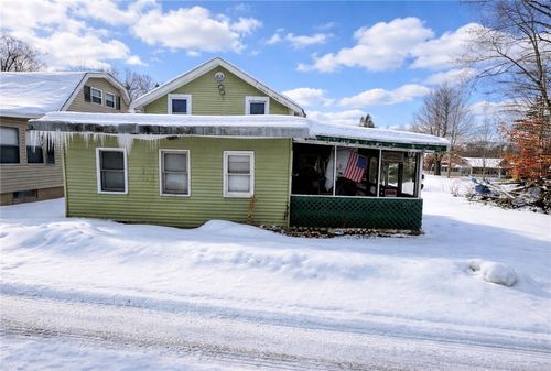 36111 Beechwood Ave, Union City, PA, 16438-3811 | Card Image