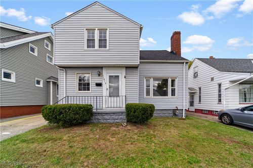 11813 Willard Ave, Garfield Heights, OH, 44125-3611 | Card Image