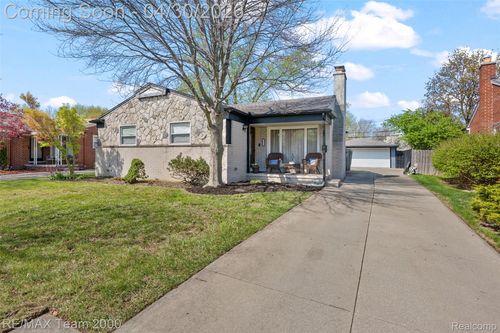 26734 Clairview Dr, Dearborn Heights, MI, 48127-1644 | Card Image
