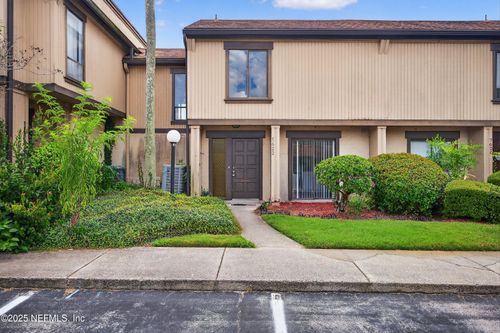 165-7622 Las Palmas Way, JACKSONVILLE, FL, 32256-0200 | Card Image