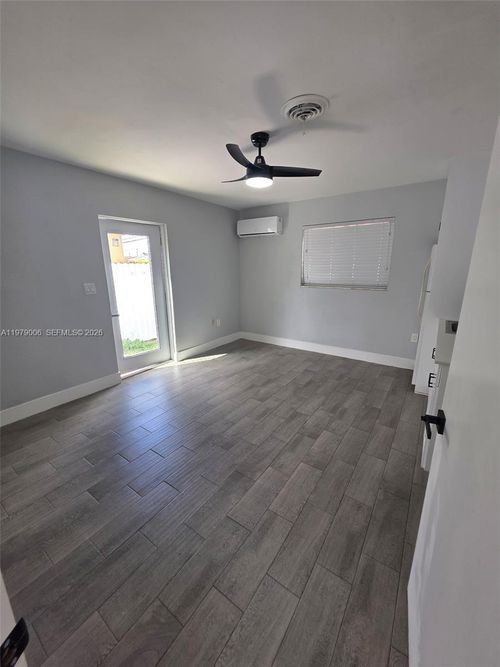 1-9321 Sw 26th St, Miami, FL, 33165-8132 | Card Image