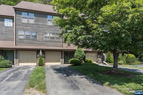 29 Concord Rd, West Milford, NJ, 07480-1279 | Card Image