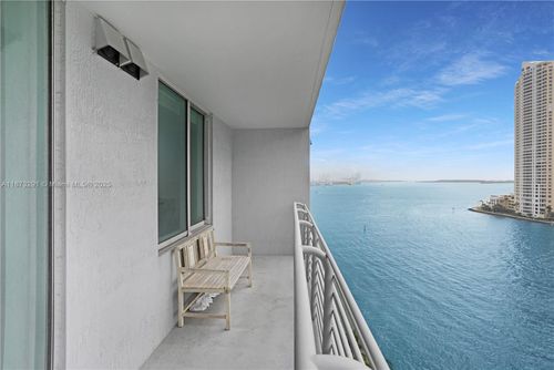 apt-1217-325 S Biscayne Blvd, Miami, FL, 33131-2384 | Card Image