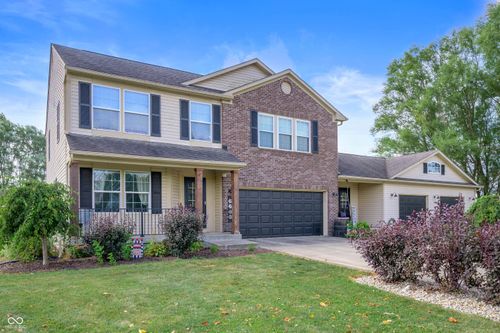 2745 E Brown Rd, New Castle, IN, 47362-9572 | Card Image