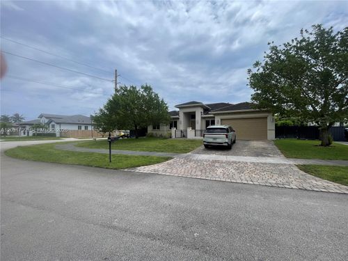 0-19701 Sw 84th Ct, Cutler Bay, FL, 33189-4021 | Card Image