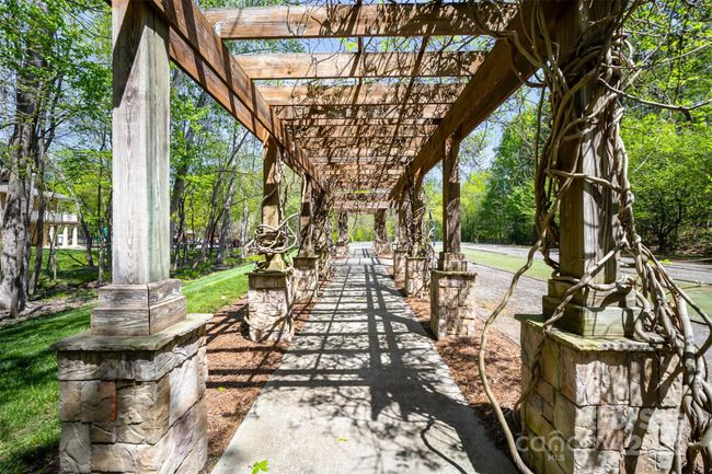 1801 Briarcrest Dr Nw, House other with 5 bedrooms, 3 bathrooms and null parking in Charlotte NC | Image 42
