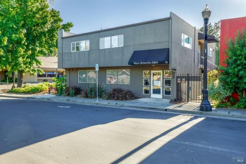 440 Center St, Healdsburg, CA, 95448 | Card Image