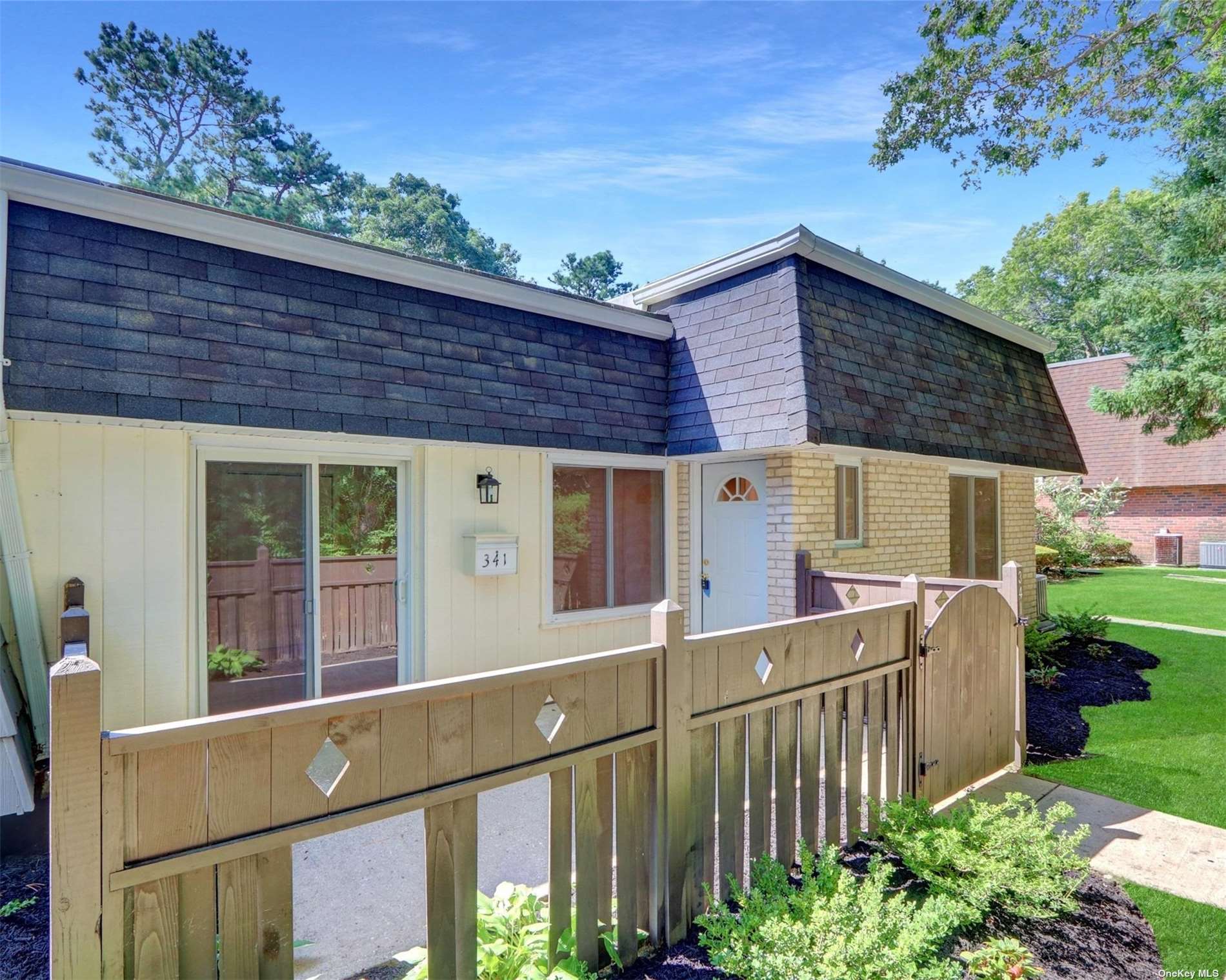 Birchwood Rd, Medford, NY 11763