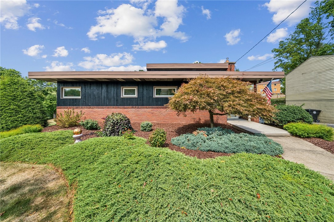 Milford Dr, Bethel Park, PA 15102