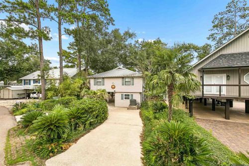 31533 Judith Dr, Springfield, LA, 70462 | Card Image