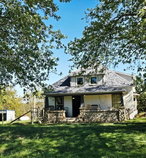 1122 N Buffalo St, Marshfield, MO, 65706-1023 | Card Image