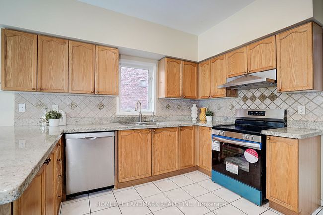 46 Elmrill Rd, House other with 6 bedrooms, 4 bathrooms and 2 parking in Markham ON | Image 10