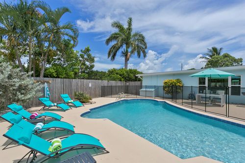 2293 Edgewater Dr, West Palm Beach, FL, 33406-8774 | Card Image