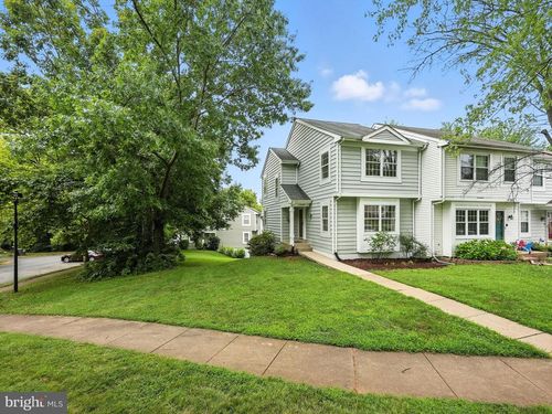 15400 Beachwater Ct, DUMFRIES, VA, 22025-3083 | Card Image