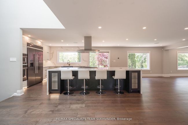 19 Rouge River Cir, House other with 4 bedrooms, 3 bathrooms and 6 parking in Markham ON | Image 4
