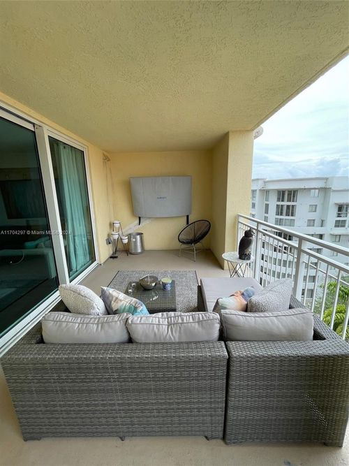 apt-817s-7350 Sw 89th St, Miami, FL, 33156-7731 | Card Image