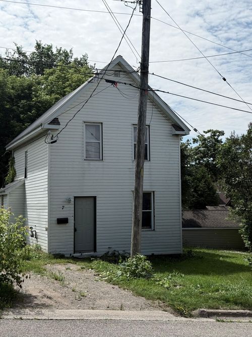 7 Hearst St, Sault Ste. Marie, ON, P6B1J6 | Card Image