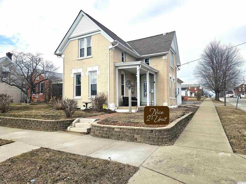 933 Adams St, Quincy, IL, 62301-5444 | Card Image