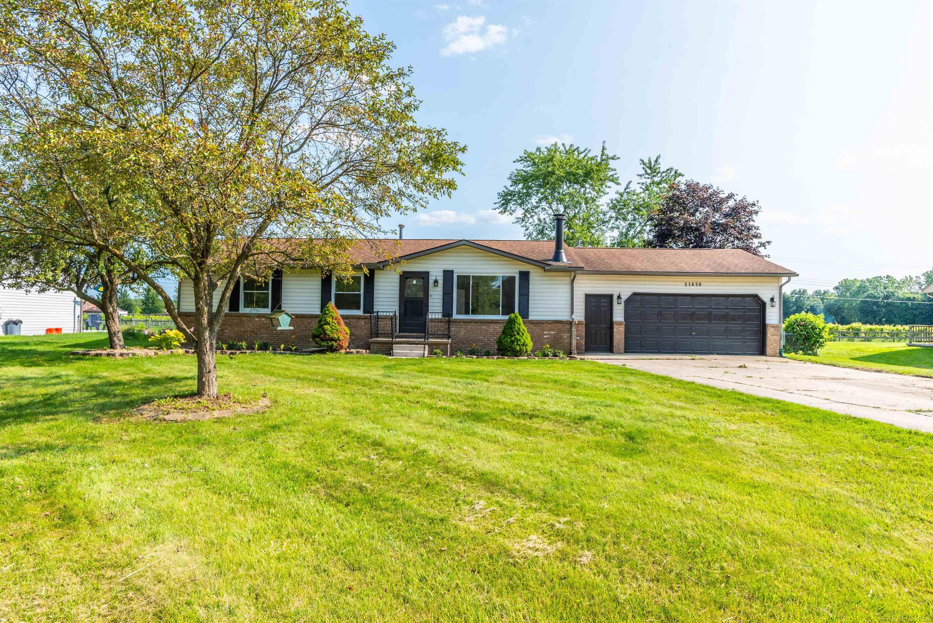 Chester , Ray, MI 48096