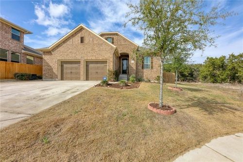 8200 Cannon Ct, Lago Vista, TX, 78645-4810 | Card Image