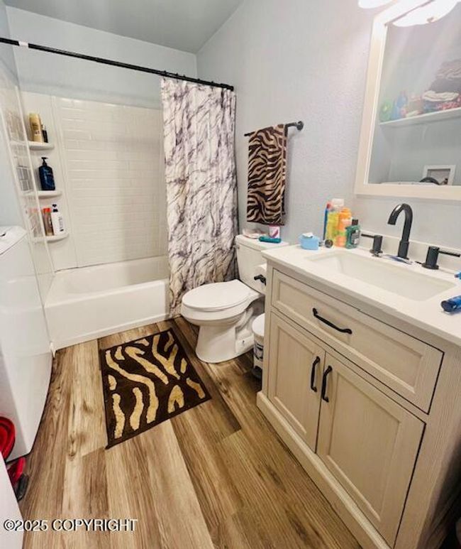2nd Bathroom | Image 40
