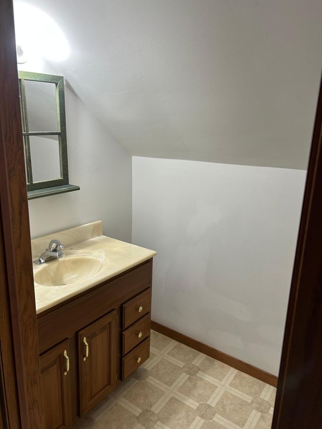 Loft bathroom sink | Image 35