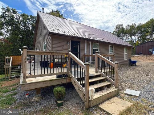 10 Lower Bald Eagle Ln, Mc Clure, PA, 17841-8864 | Card Image