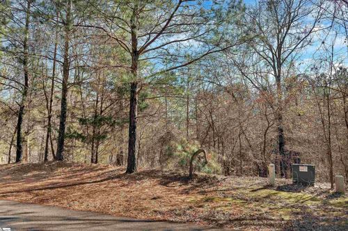 1106 Bay Dr, Fair Play, SC, 29643-2839 | Card Image