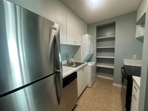 apt-414-225 S Tropical Trl, Merritt Island, FL, 32952-4875 | Card Image