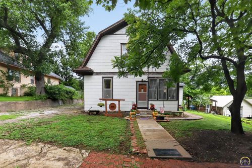 416 W Sherman St, Madison, KS, 66860-8576 | Card Image