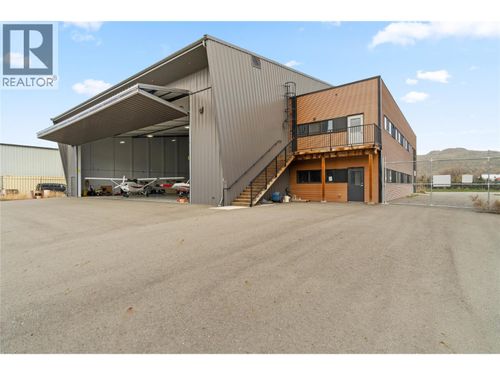3073 Airport Rd, Kamloops, BC, V2B7W9 | Card Image