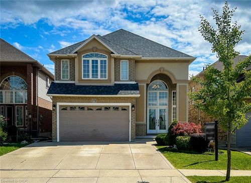 172 Lorenzo Dr, Hamilton, ON, L9A0A2 | Card Image