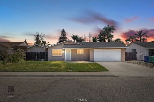 840 Holiday Way, Chowchilla, CA, 93610-2021 | Card Image