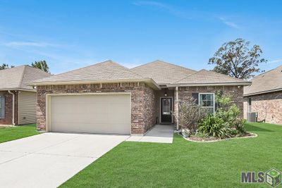 15359 Mossystone Dr, House other with 3 bedrooms, 2 bathrooms and null parking in Prairieville LA | Image 1