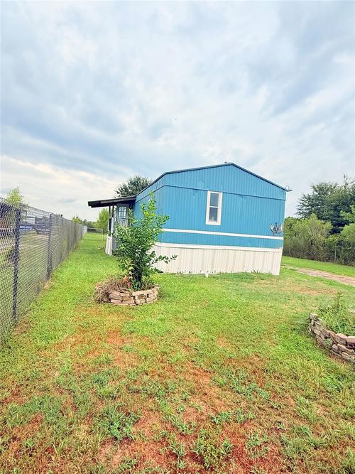 747 Road 5210, Cleveland, TX, 77327-3350 | Card Image