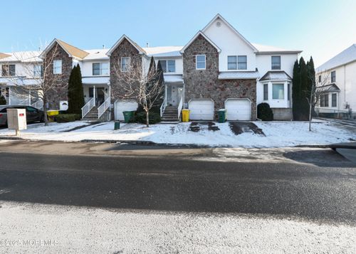 40 Sanz Town Rd, Lakewood, NJ, 08701-3172 | Card Image