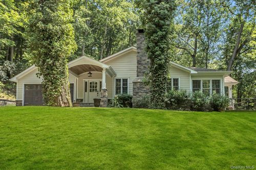 10 Laurel Cove Rd, Oyster Bay, NY, 11771-1920 | Card Image
