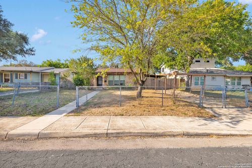 254 Banbridge Ave, San Antonio, TX, 78223-2804 | Card Image